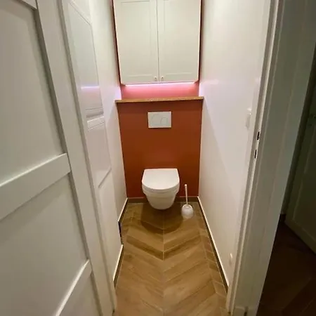 Appartement T2 Avec Clim Et Terrasse Vue Mer, Les Sablettes *